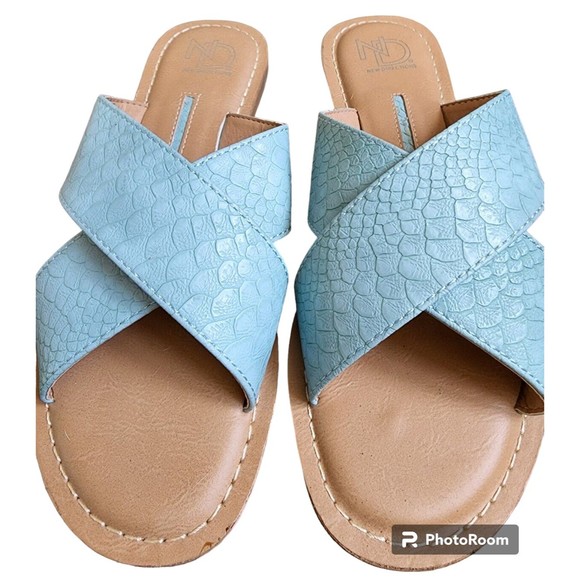 New Directions Open Toe Slides Size 7.5 Trumpet Sandals Blue New - Picture 1 of 5